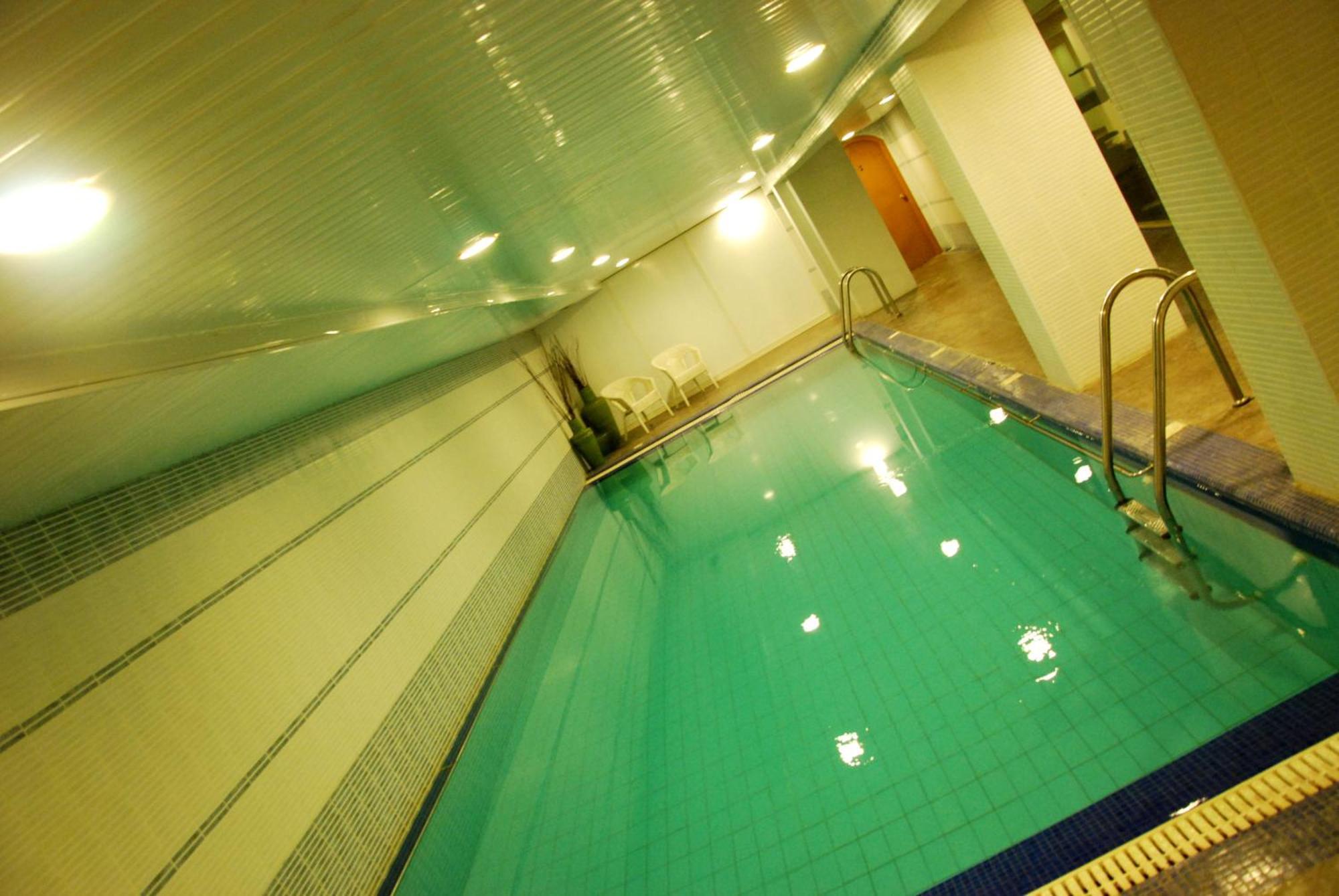 The Convention Center & Royal Suites Hotel Kuvait Kültér fotó